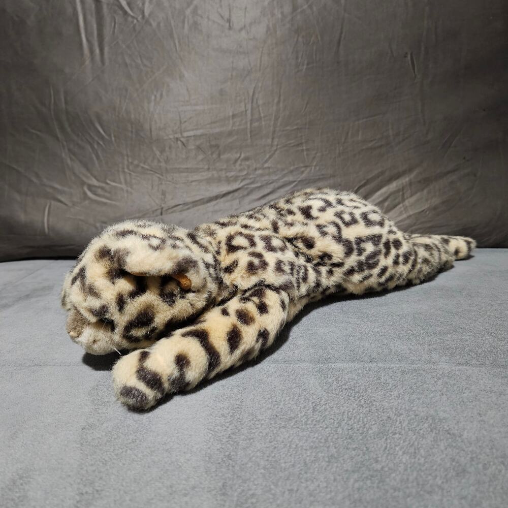Ty 1988 Chi Chi Cheetah Leopard Plush Made in Korea Laying down Vintage 15.5"